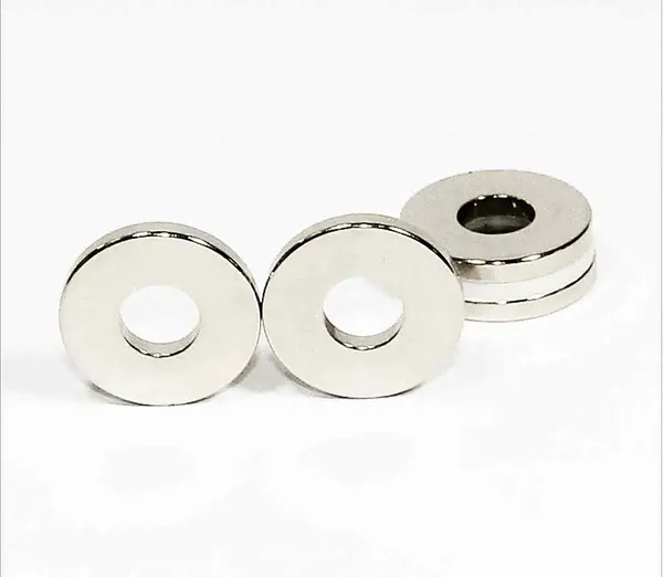 Iman Neodimio Con Agujero 15x3x4mm