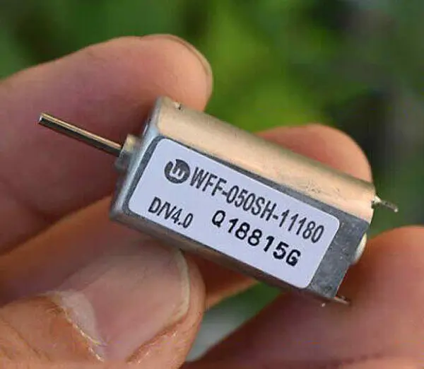 Motor 3 A 9v 15 X 30mm